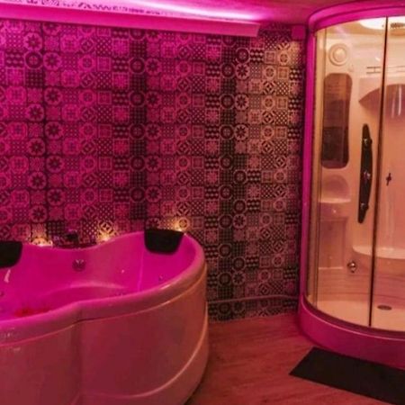 パテルナBonita Casa Cueva Con Jacuzziアパートメント エクステリア 写真