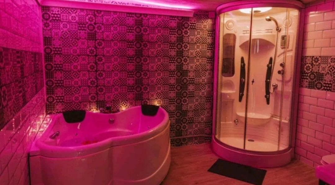 パテルナBonita Casa Cueva Con Jacuzziアパートメント エクステリア 写真