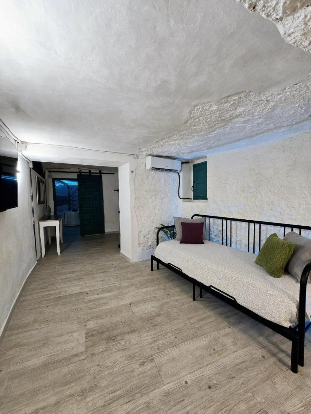 パテルナBonita Casa Cueva Con Jacuzziアパートメント エクステリア 写真
